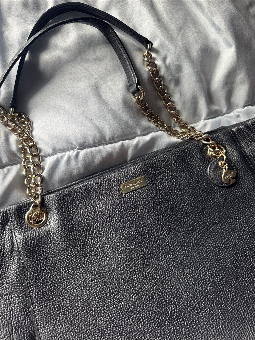 kate spade black pebbled leather tote with gold chain straps